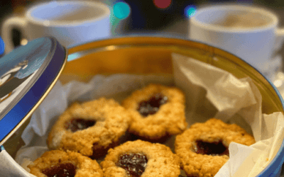 Best Christmas Cookie Tins