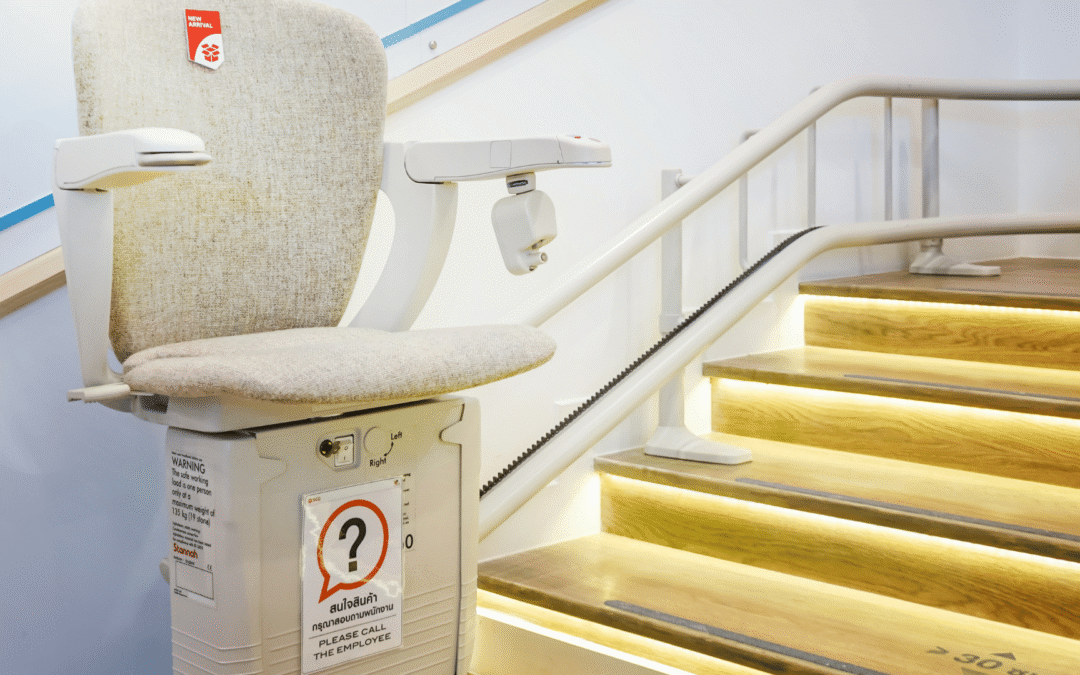 Straight vs. Curved Stairlifts: What’s the Difference?