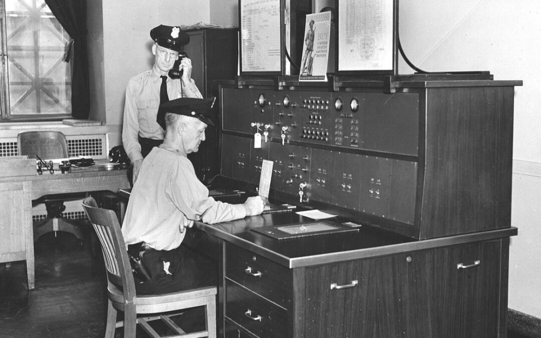 Monitored vs Unmonitored Alarms: What’s the Difference? | LookInto