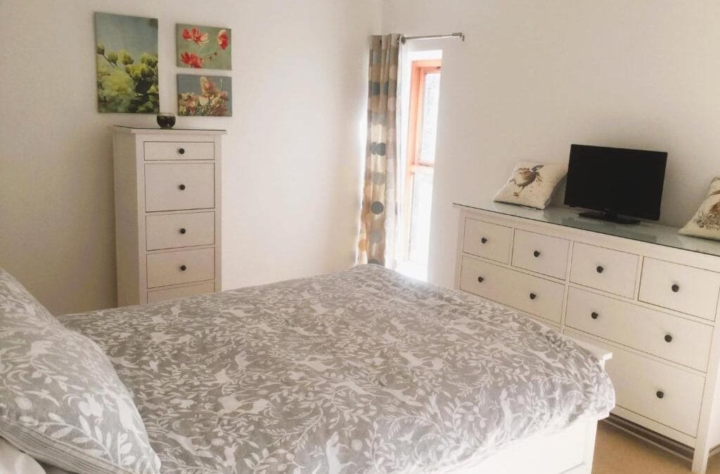 A cool, tidy UK bedroom set up for good sleep